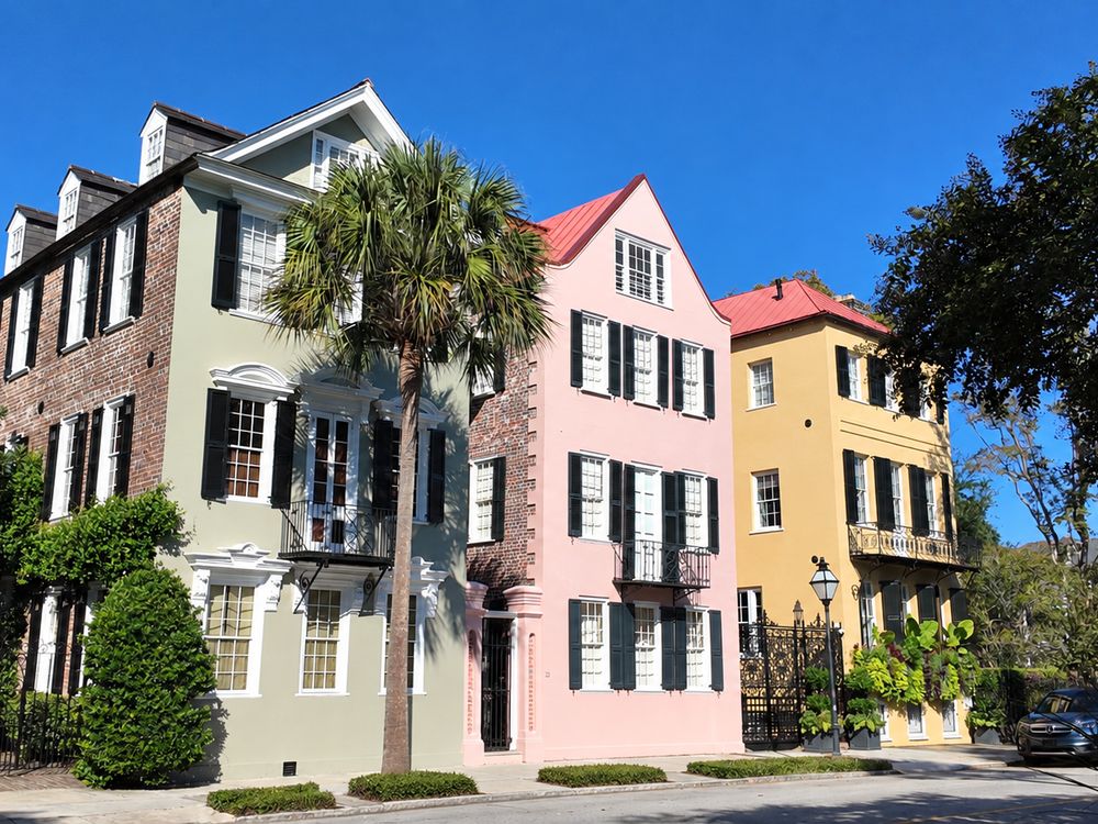 Historic Charleston streetscape - photo by Irina Bordyn